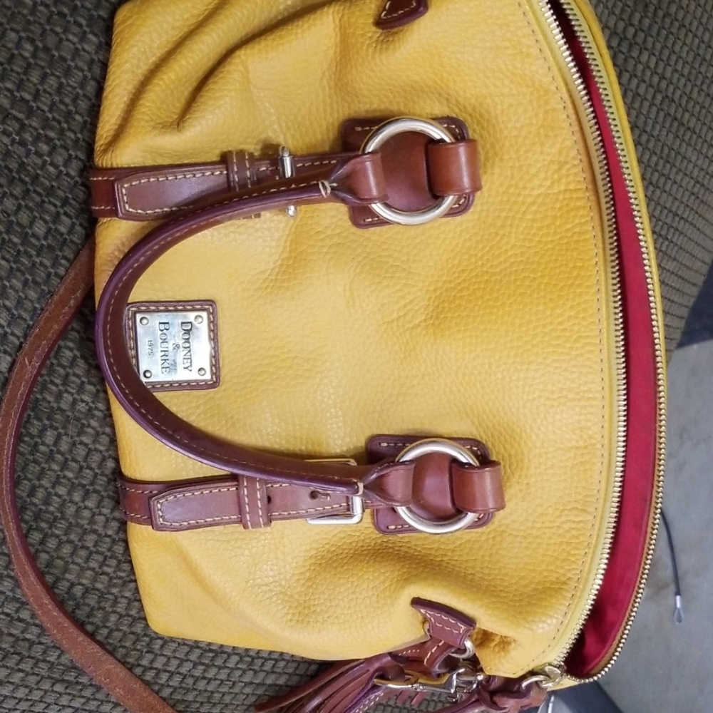 Dooney Bourke purse